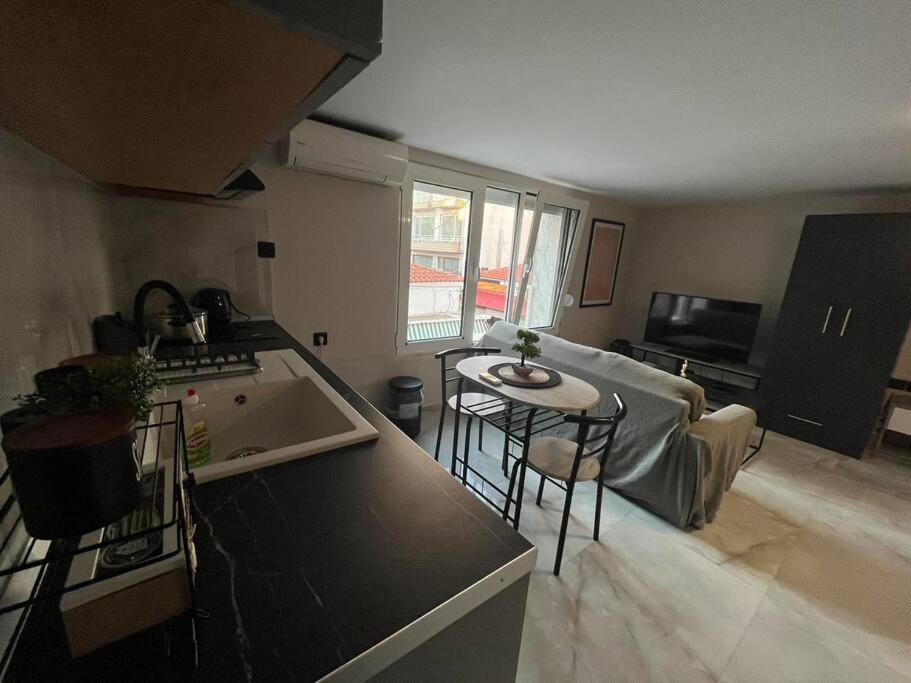 Cozy Studio In Alexandroupolis Luaran gambar